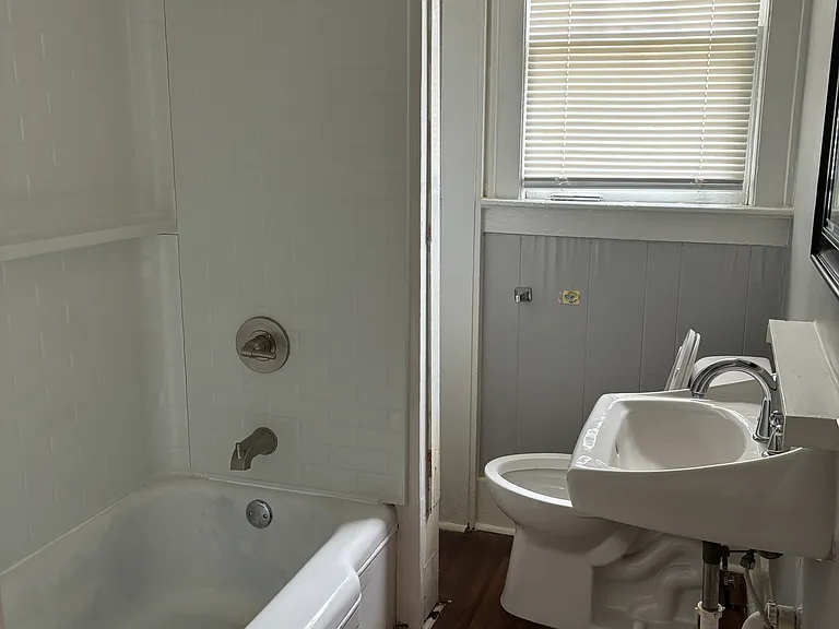 1133 Woodrow St #C — Photo 10
