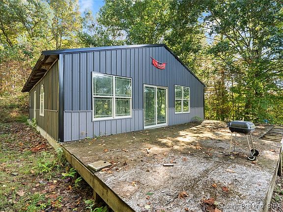 4th image of 6066 S Roselawn Drive