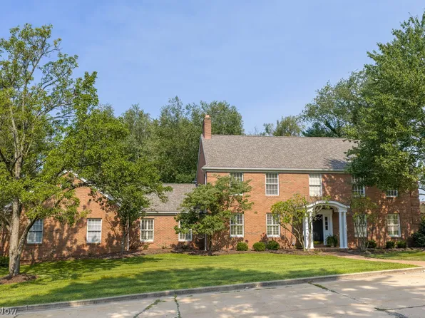 215 Chauncey Ave NW, New Philadelphia, OH 44663