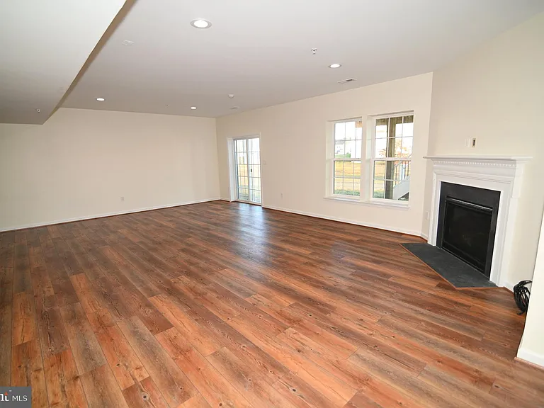7001 Chaptico Ct — Photo 115