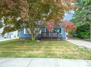 1017 Amelia Ave, Royal Oak, MI 48073