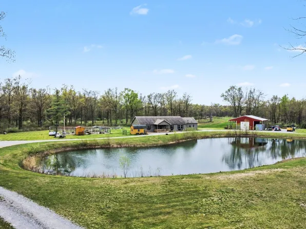 7526 N 200 E, Wheatfield, IN 46392