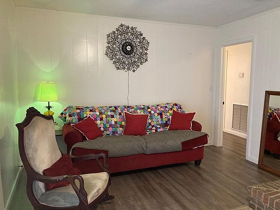 5th image of 250 Rodgers Ln
