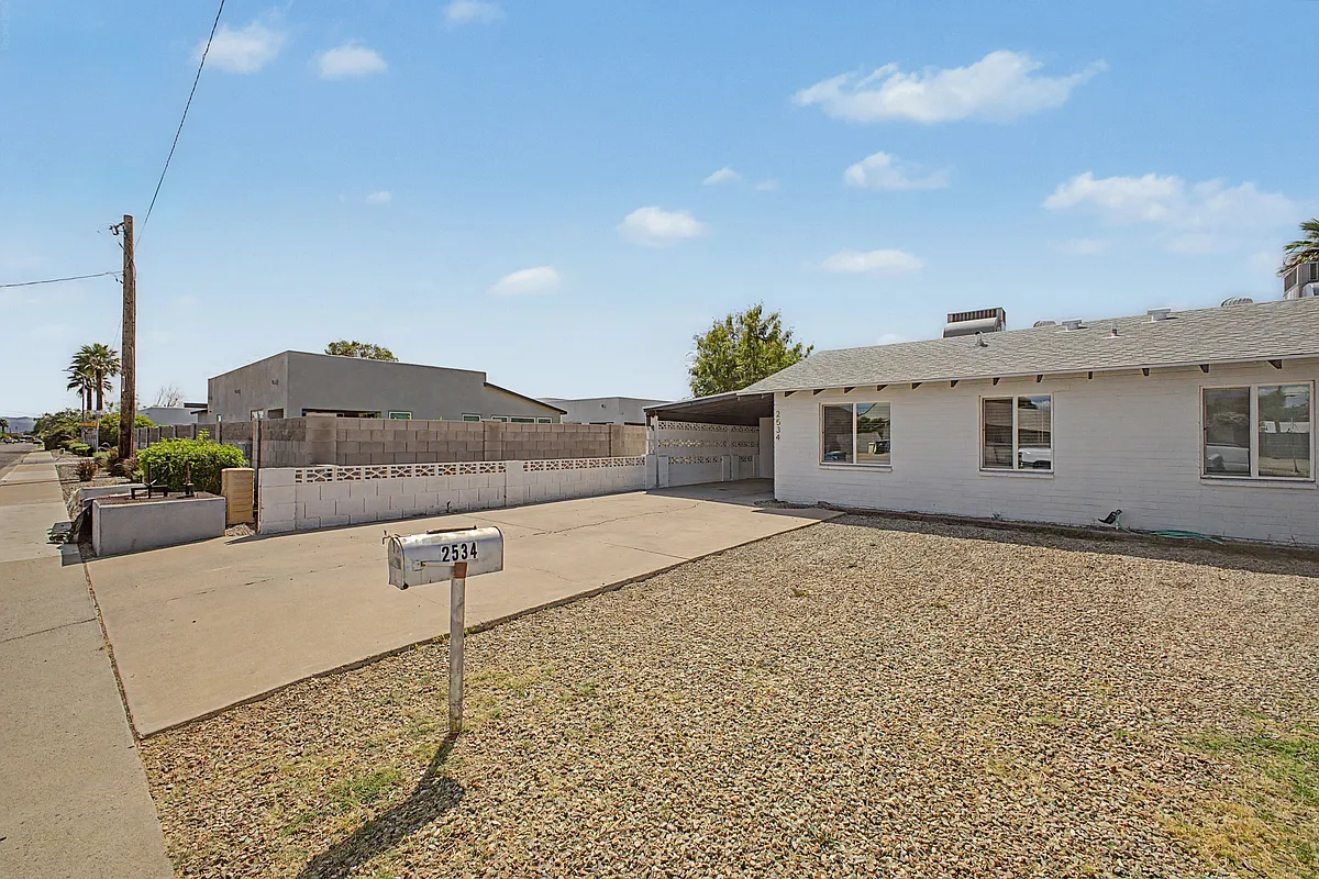 Building Photo - 2534 N 28th St