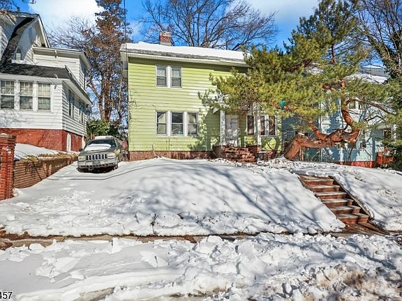 2nd image of 37-39 Custer Ave
