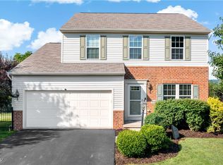4018 Bentwood Dr, Canonsburg, PA 15317