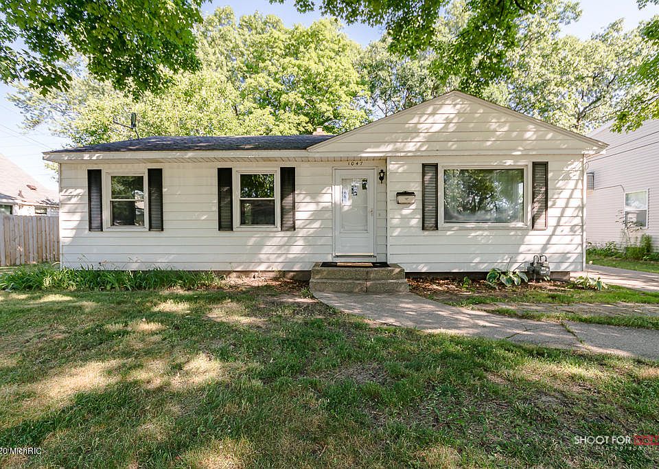 1st image of 1047 Locksley Dr SW