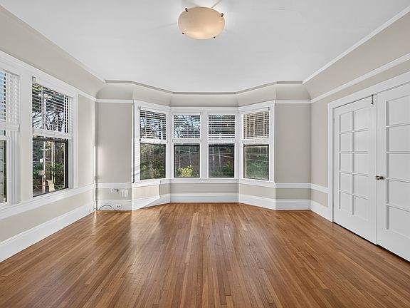 3rd image of 6350 Fulton St #4