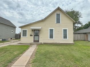 208 W 10th St, Ellis, KS 67637