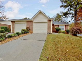 210 Lagrange Ct, Fayetteville, GA 30214