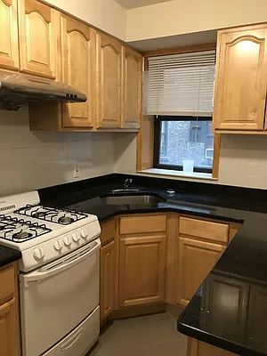 Rented by Waverly Realty Associates | media 29