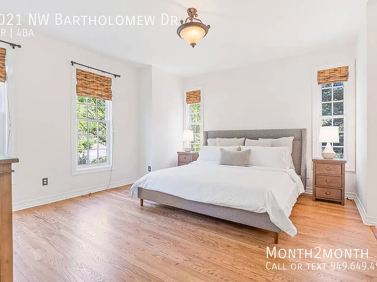 9021 NW Bartholomew Dr — Photo 4