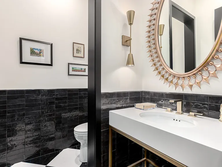 N 65th Pl — Photo 16