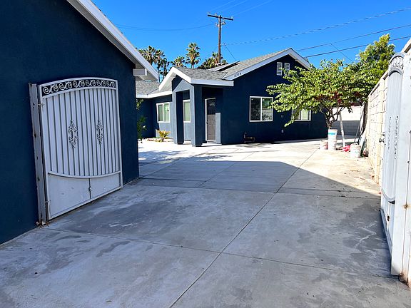 3rd image of 1653 W Chateau Pl #B