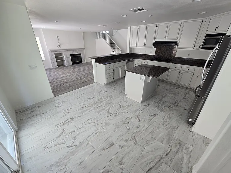 2136 Pointe Pkwy — Photo 3