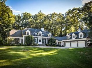 35 Foundry St, Medfield, MA 02052