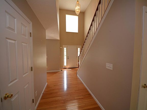 2nd image of 5726 Pepperridge Ct