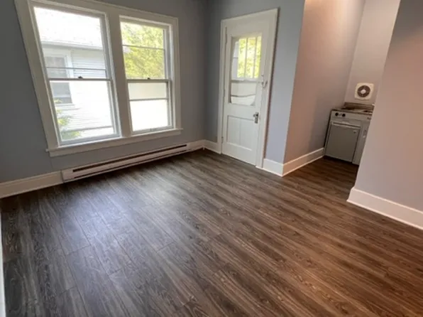 316 15th St #A, Racine, WI 53403