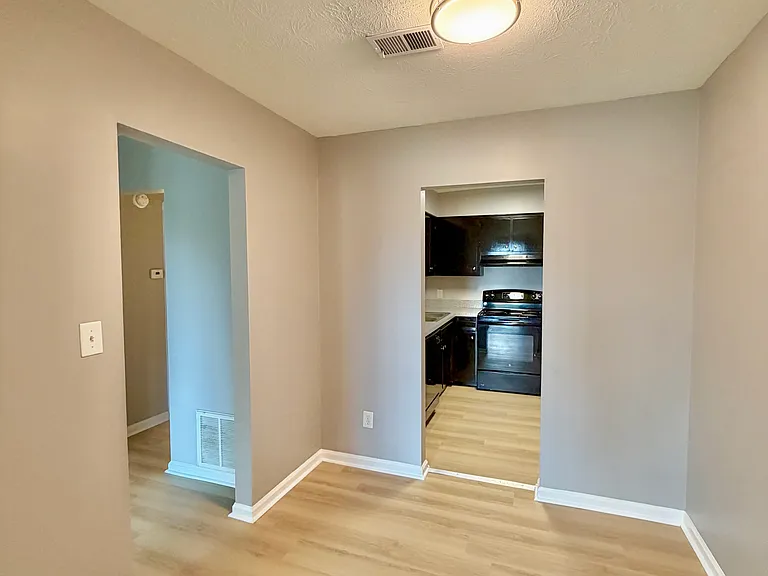 163 Lakeshore Dr #A21 — Photo 8