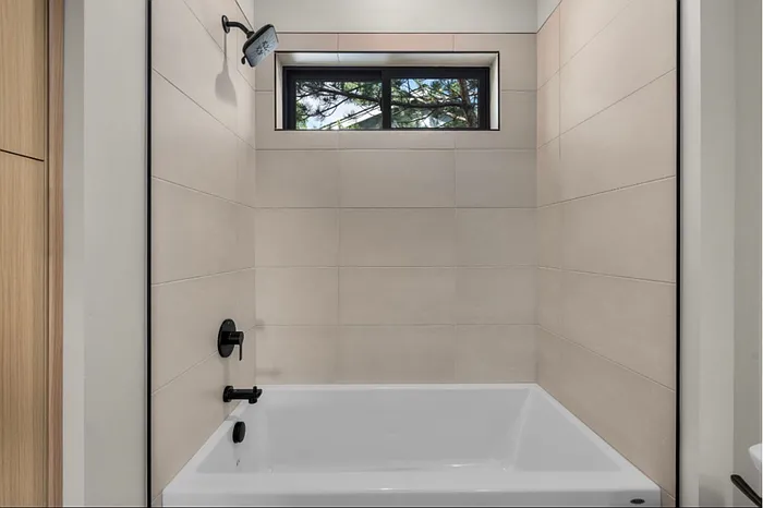 2548 SW Yew Ave #103 — Photo 17