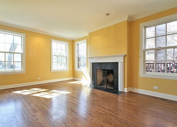 2nd image of 9019 Luna Ave