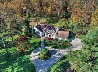 14 Gray Oaks Ln, Greenwich, CT 06830