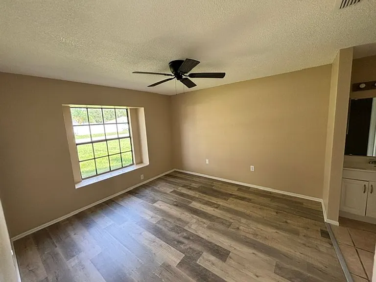 3206 Ambassador Ave — Photo 5