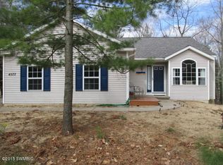 4577 N Pine Ave, Mears, MI 49436