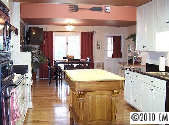 5th image of 4400 Atleigh Ct