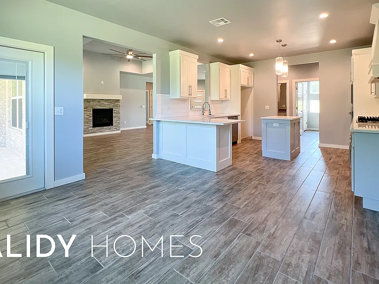 1724 Salma Rd — Photo 7