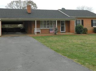 209 Lakeside Dr, Lynchburg, VA 24504