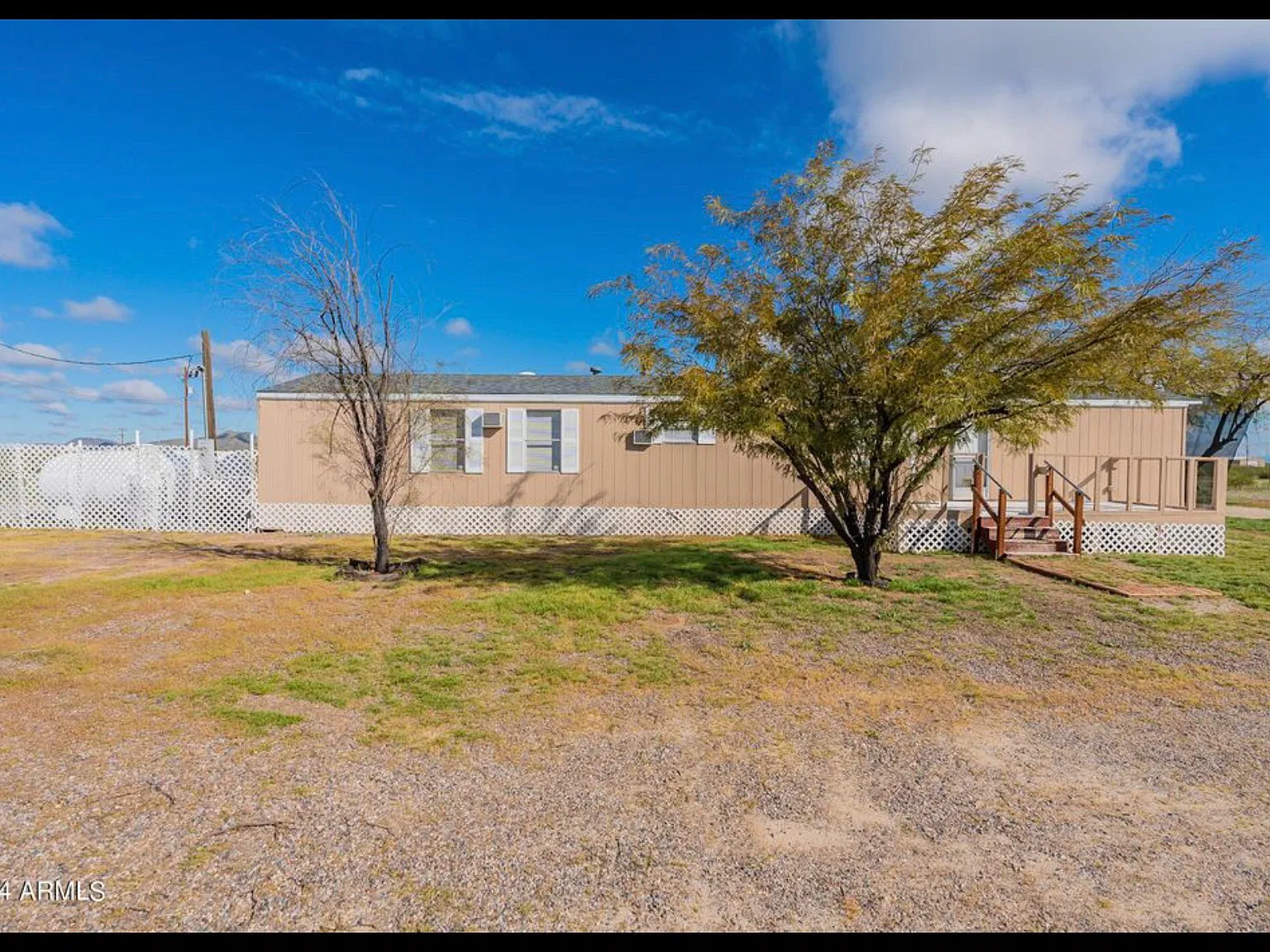 2 bed, 1057 sqft, $1,600 — Photo 1