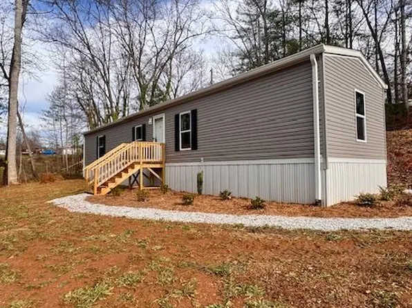 65 Tallent Dr, Franklin, NC 28734