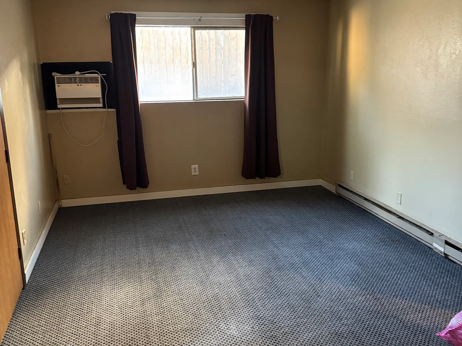 1 bed, 800 sqft, $550 — Photo 4