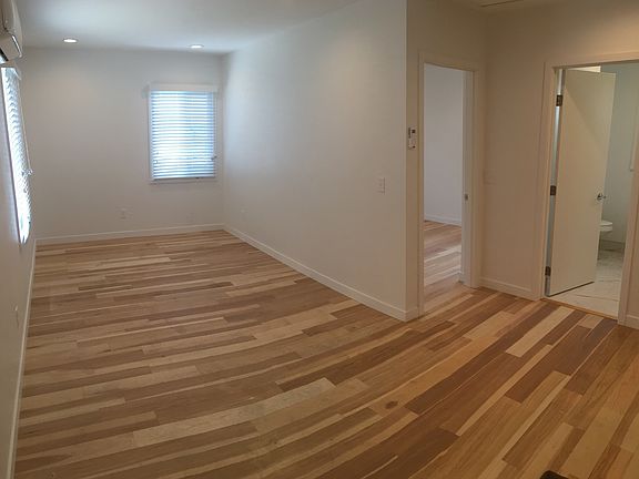 4th image of 131 S Avenue 55 #1/4