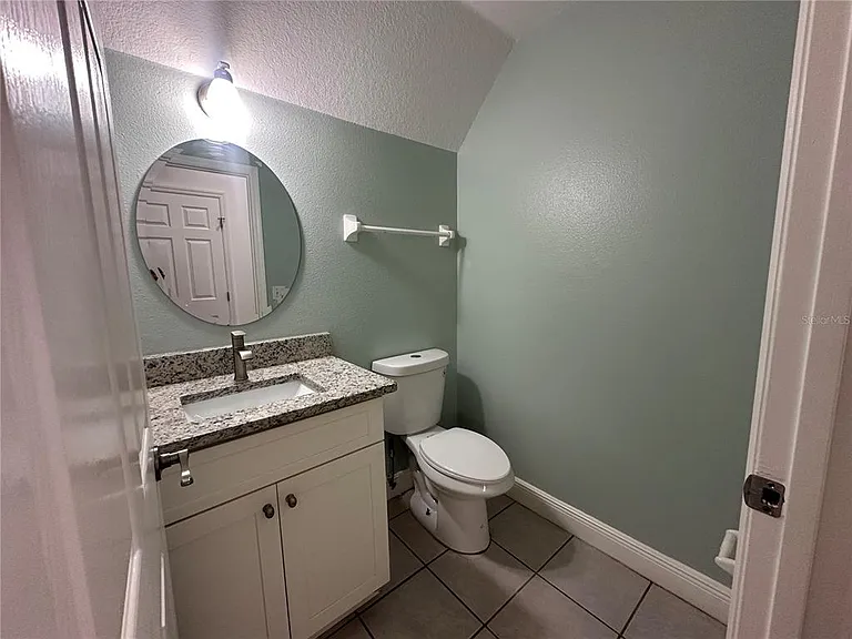 1714 Cambridge Village Ct — Photo 5