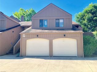 96 Landings Way, Avon Lake, OH 44012