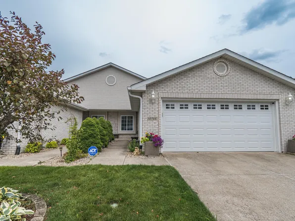 10735 Keystone Ln, Winfield, IN 46307