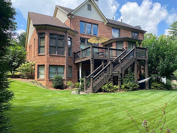 4th image of 324 Vinings Walk NW