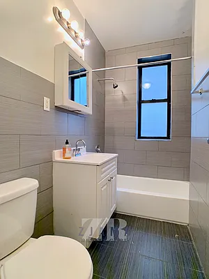 Rented by Zjama Realty Corp | media 1