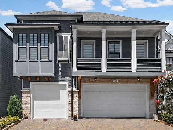 2nd image of 112 Village Green Ave