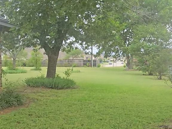 4th image of 6515 Rein Dr