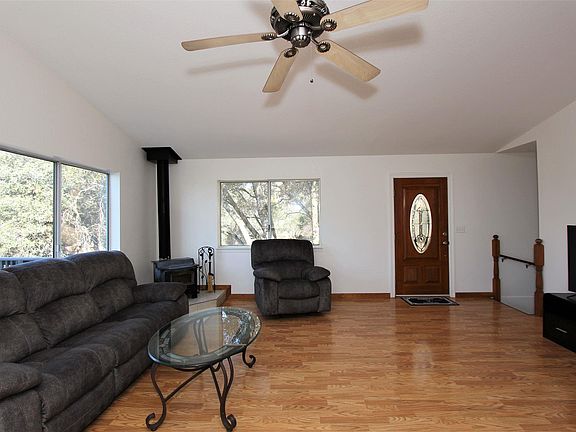4th image of 20730 Ponderosa Way