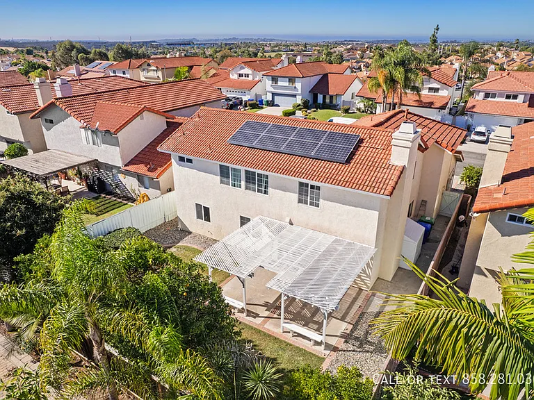 13327 Entreken Ave — Photo 33