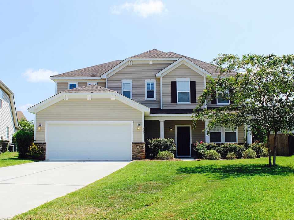 Large Cul-de-sac lot!