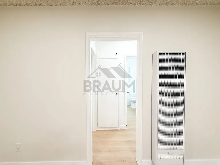 18350 NAPA ST. — Photo 12