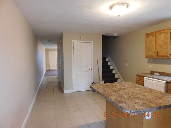3rd image of 130 Oakland Ave #1