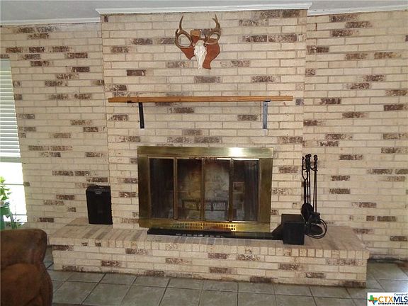 5th image of 270 Live Oak Ln
