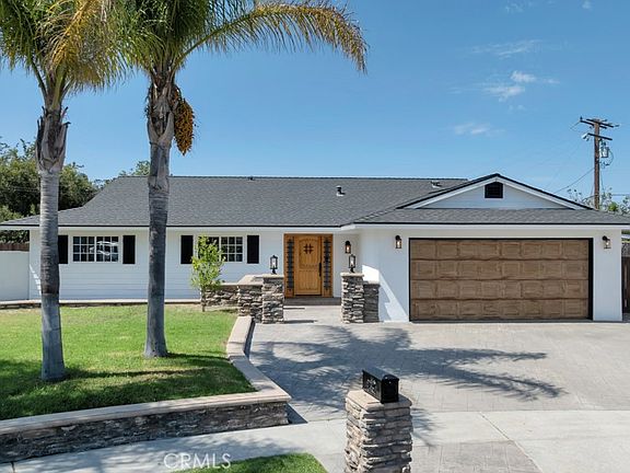 3rd image of 805 Moffatt Cir