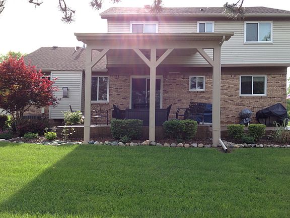 4th image of 70658 Hillside Ct